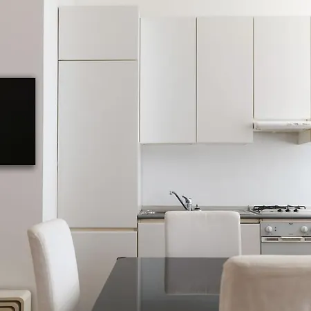 Apartamento Charming San Babila Apt. Milão